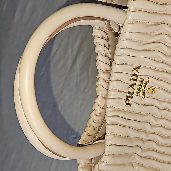 Prada nappa drapes lambskin handle tote bag - Picture 10 of 17